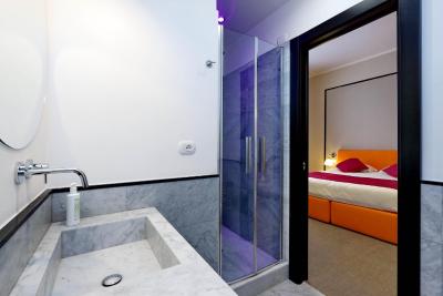 رلیز ویتریا کلنا