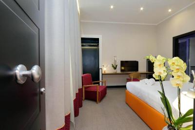 رلیز ویتریا کلنا