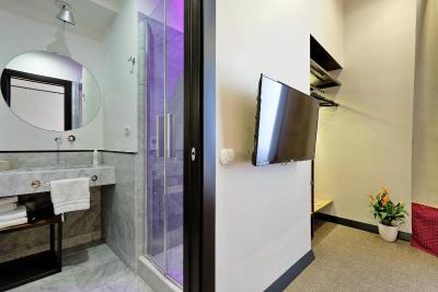 رلیز ویتریا کلنا