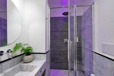 رلیز ویتریا کلنا