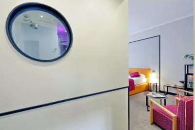 رلیز ویتریا کلنا