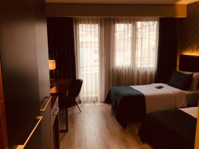 گراند واوز هتل