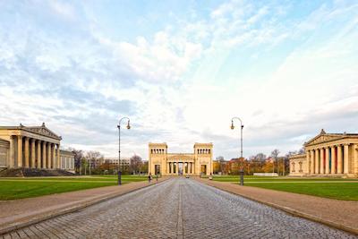 د چارلز هتل