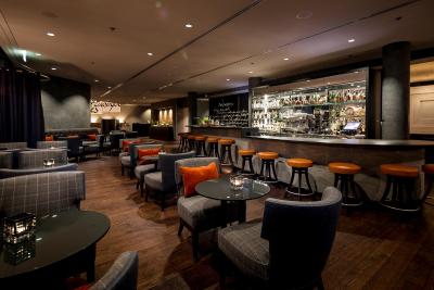 د چارلز هتل