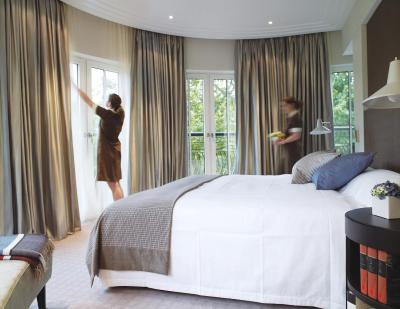 د چارلز هتل