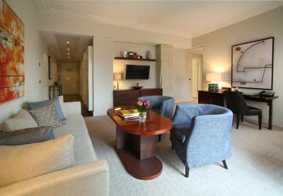 د چارلز هتل