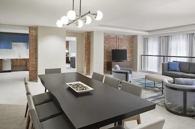 رسیدنس این واشینگتون دونتون/کنونشن سنتر