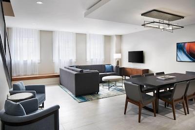 رسیدنس این واشینگتون دونتون/کنونشن سنتر