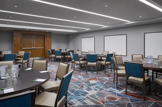 رسیدنس این واشینگتون دونتون/کنونشن سنتر