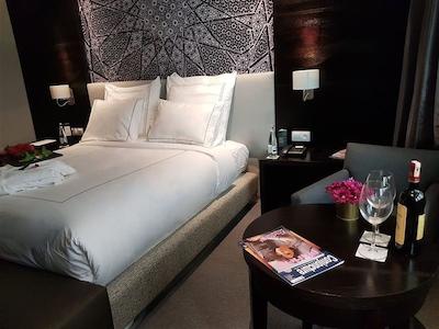 اُدیسی سنتر هتل