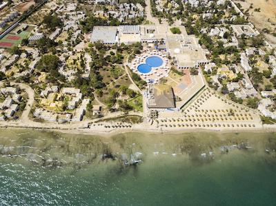 شمز هلید ویلیج