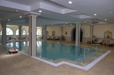 شمز هلید ویلیج