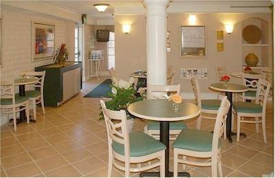 لا کوینتا این تامپا ب پینلاز پارک کلیرواتر