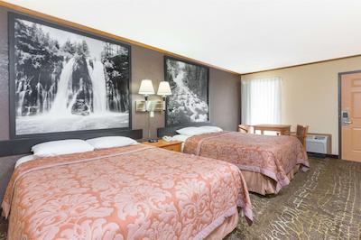 سوپر 8 کانساز سیتی آیرپرت