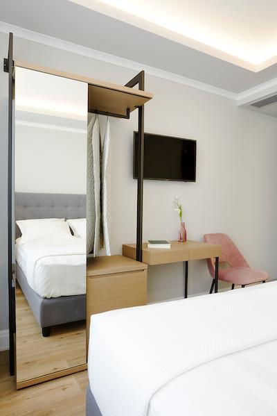 د ارتیست آتن