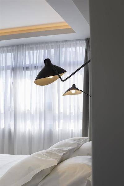 د ارتیست آتن