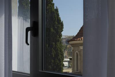 د ارتیست آتن