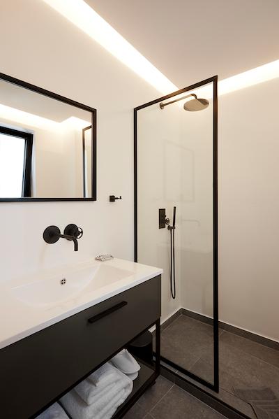 د ارتیست آتن