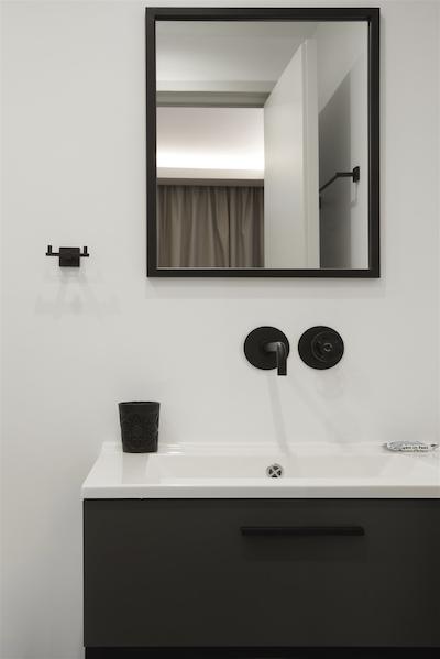 د ارتیست آتن