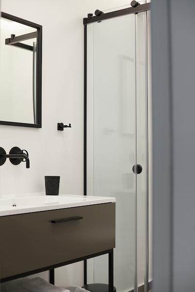 د ارتیست آتن