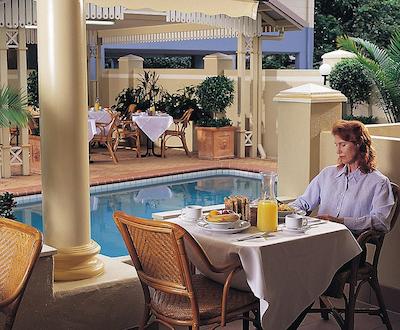 کیرنز کویینز کورت