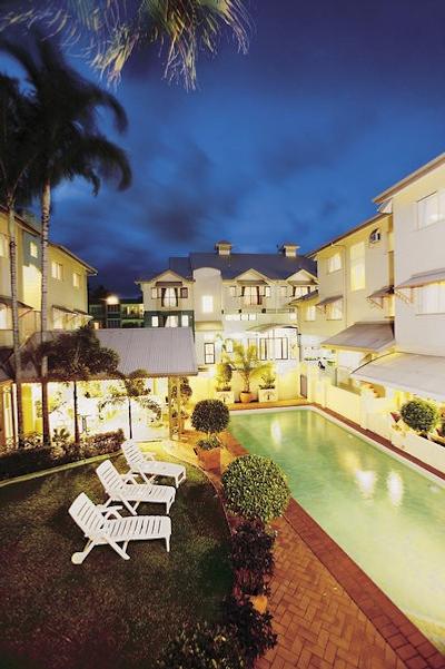 کیرنز کویینز کورت