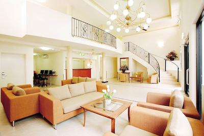 کیرنز کویینز کورت