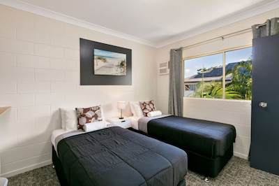 کیرنز کویینز کورت