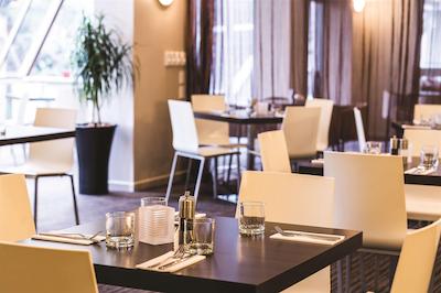 تراولج هتل ولینگتون