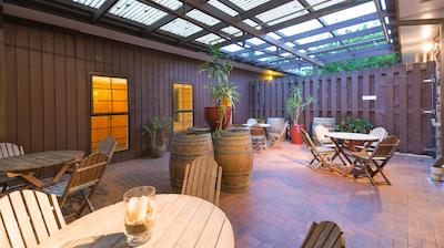 دیستینکشن وانگاری هتل اند کنفرنس سنتر