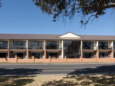 دیستینکشن وانگاری هتل اند کنفرنس سنتر