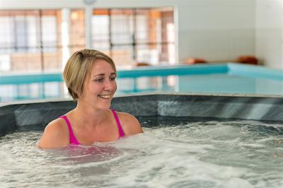 دیستینکشن وانگاری هتل اند کنفرنس سنتر