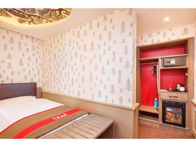 اسویز نایت بای فاسبیند