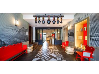 اسویز نایت بای فاسبیند