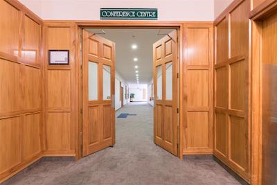 دیستینکشن هامیلتون هتل اند کنفرنس سنتر