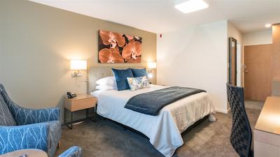 دیستینکشن هامیلتون هتل اند کنفرنس سنتر