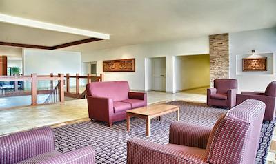 فور پوینتز بای شراتون ترنتو آیرپرت