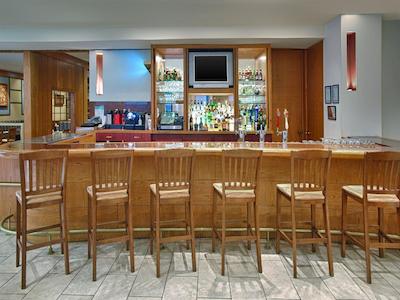 فور پوینتز بای شراتون ترنتو آیرپرت