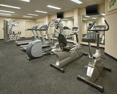 فور پوینتز بای شراتون ترنتو آیرپرت