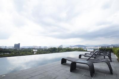 اکسپرسشنز پرفسشنال سویتز