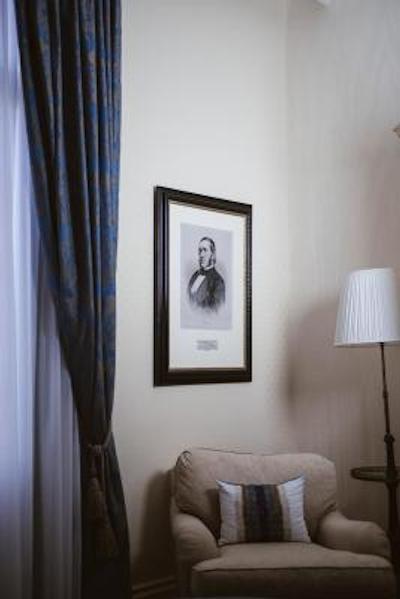 هتل امستردام امستل