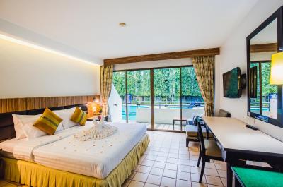 کارون ویل ریزورت پوکت