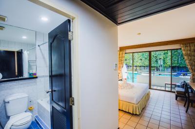 کارون ویل ریزورت پوکت