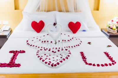 کارون ویل ریزورت پوکت