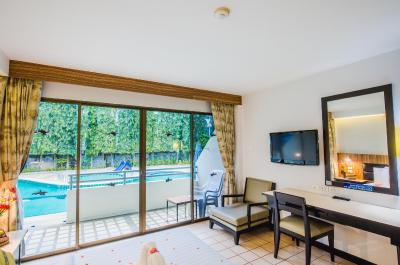 کارون ویل ریزورت پوکت