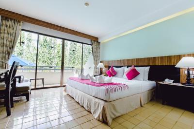 کارون ویل ریزورت پوکت