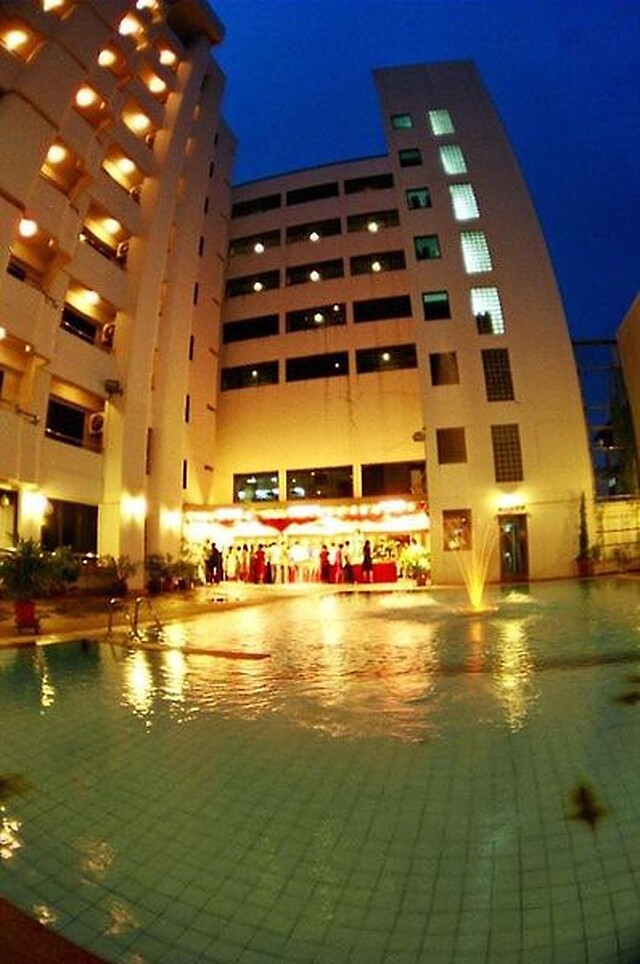 ابینا هاوس