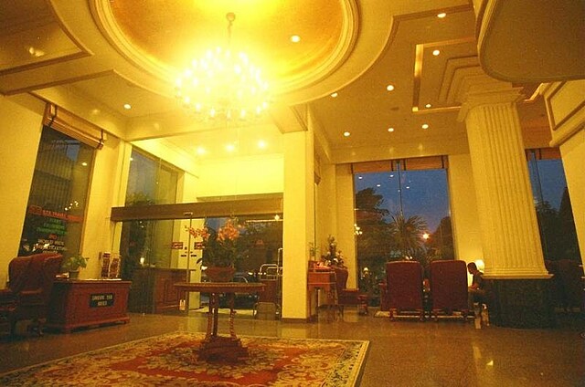 ابینا هاوس