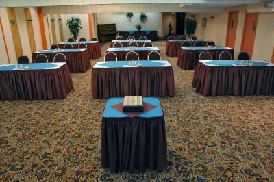 هلید این اکسپرز اند سویتز چارلتتون