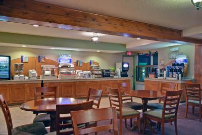 هلید این اکسپرز اند سویتز چارلتتون